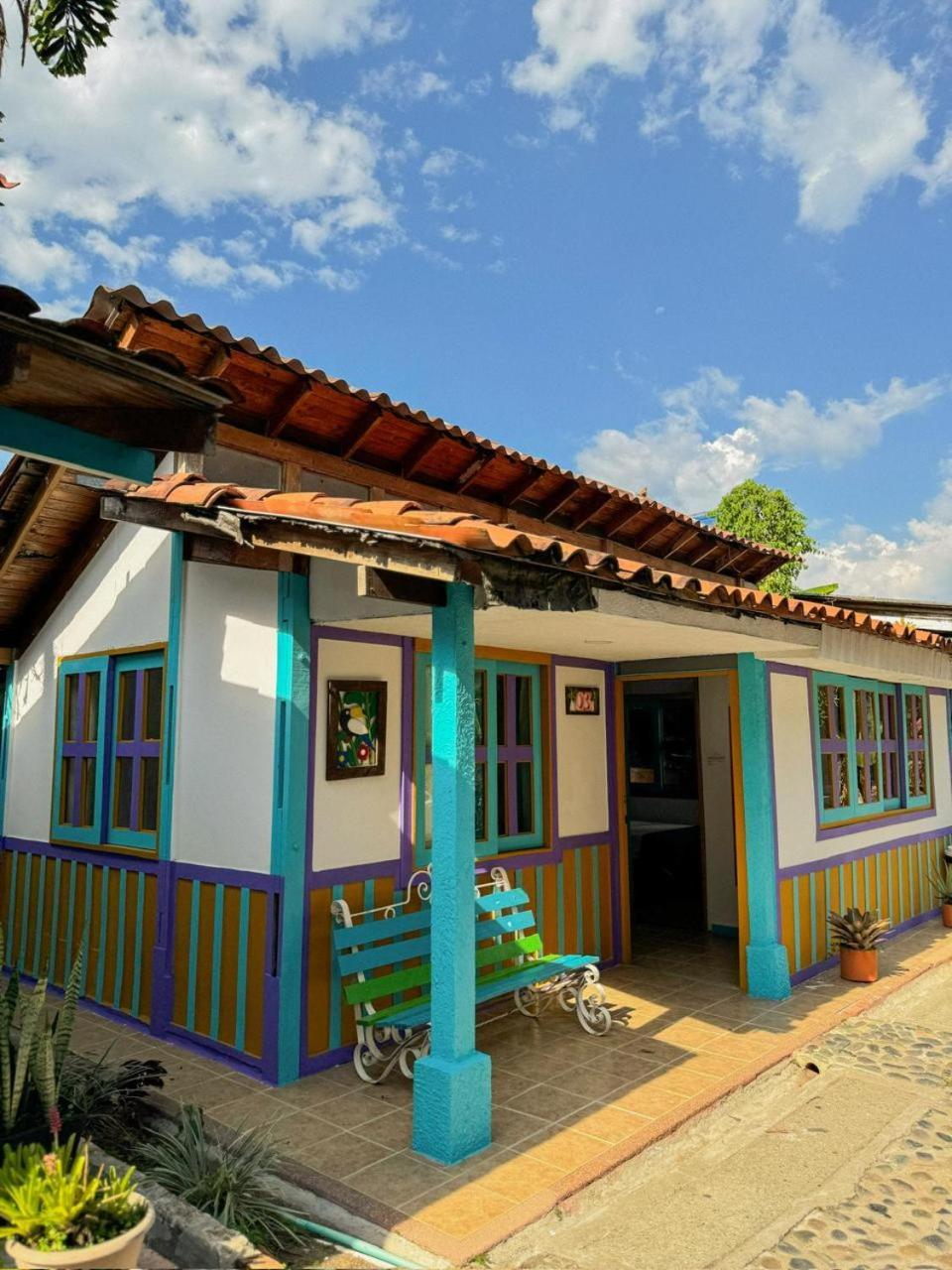 Eco Palmas 2* Armenia (Quindio)