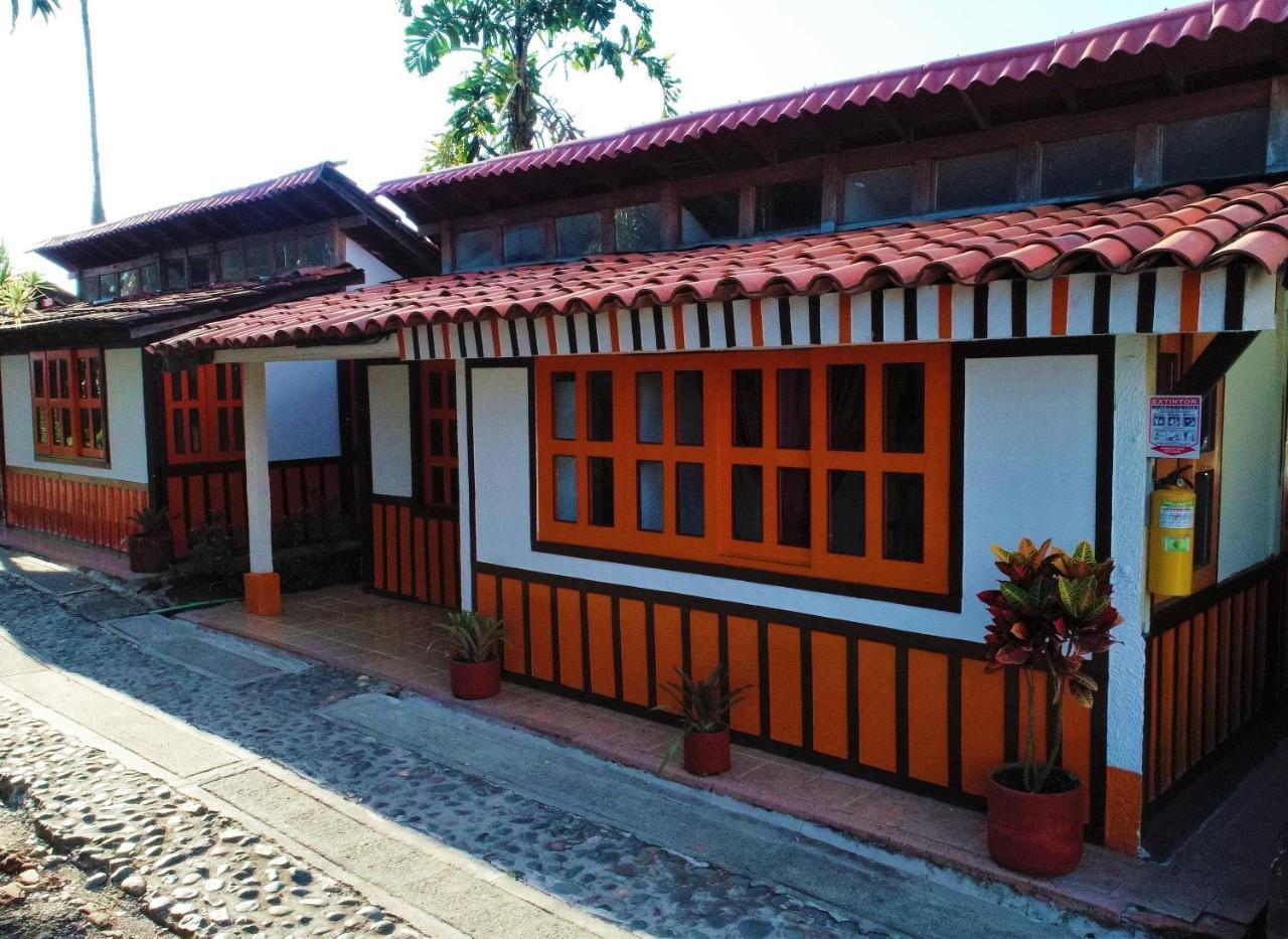 Eco Palmas Hotel 2*